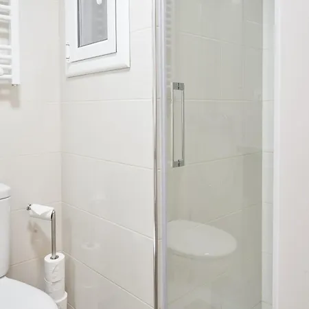 Family-Friendly Home In Central Barcelona 4Bdr Exterior photo