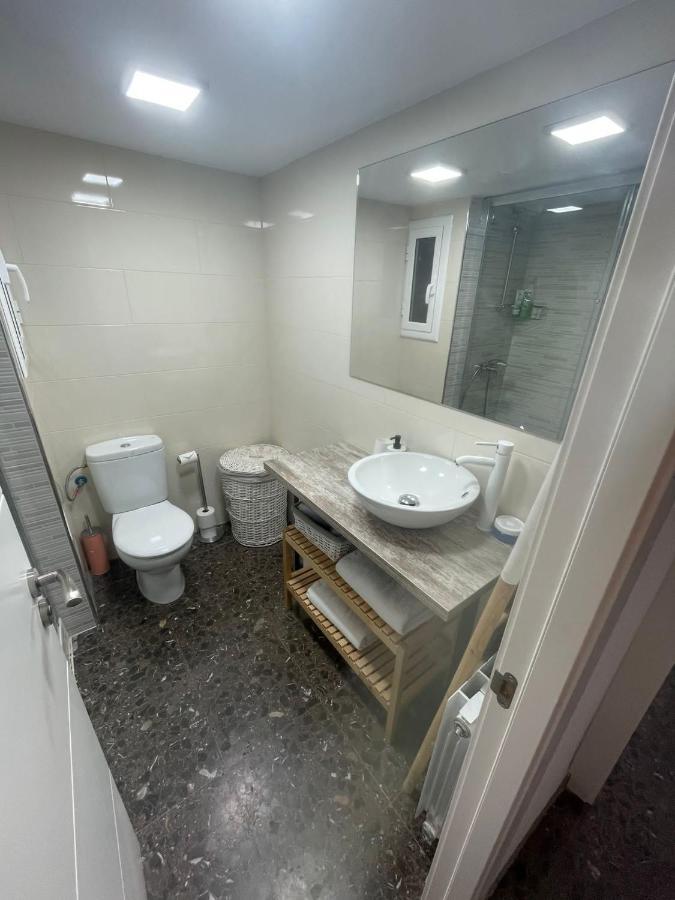 Family-Friendly Home In Central Barcelona 4Bdr Apartment *