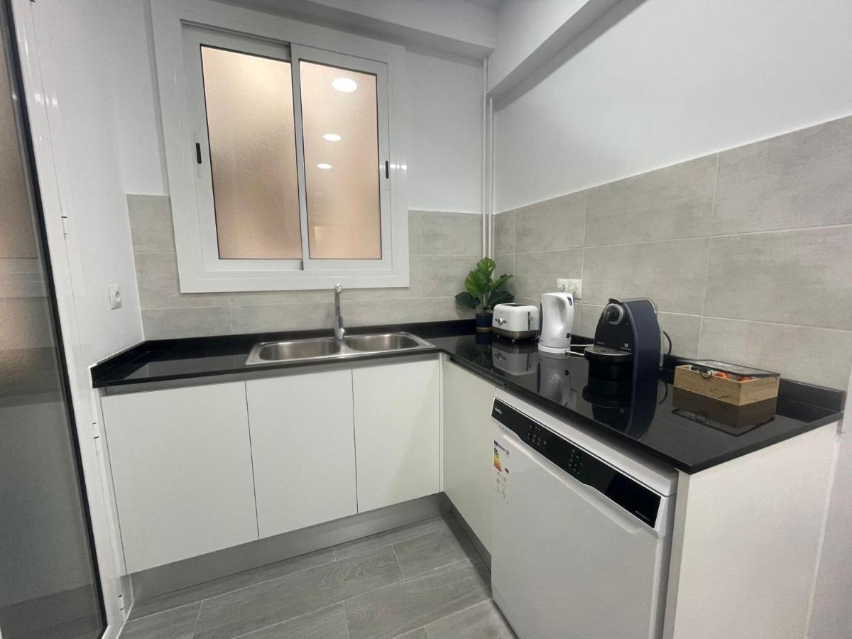 Family-Friendly Home In Central Barcelona 4Bdr Apartment Barcelona