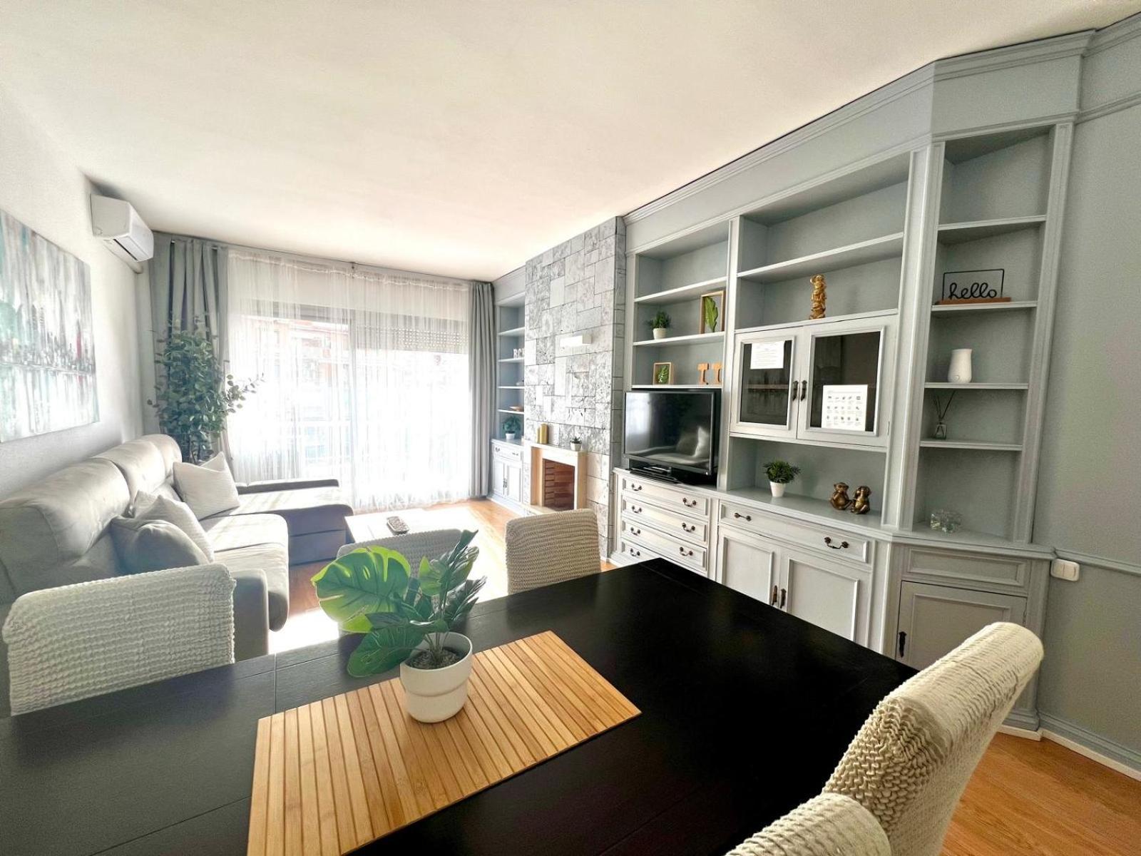 Apartment Family-Friendly Home In Central Barcelona 4Bdr *
