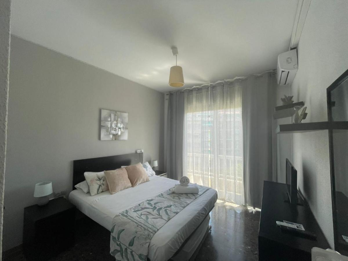 Family-Friendly Home In Central Barcelona 4Bdr