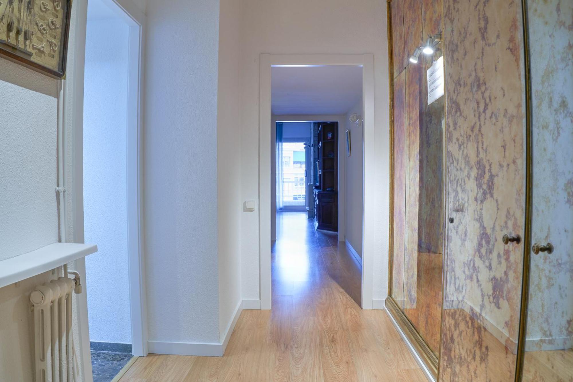 Family-Friendly Home In Central Barcelona 4Bdr